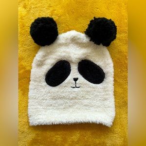 Super Soft Panda Face Beanie-NWOT